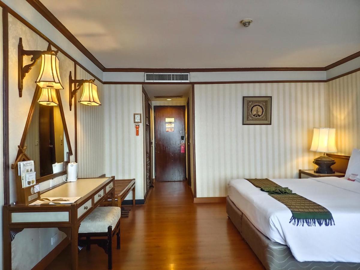 Chiang Mai Orchid Hotel Exterior foto